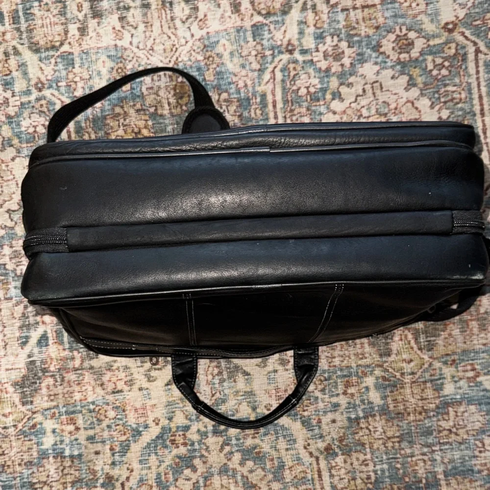 Pelle Classic Black Leather Laptop Briefcase Messenger 15” W x 12” H x 6” D